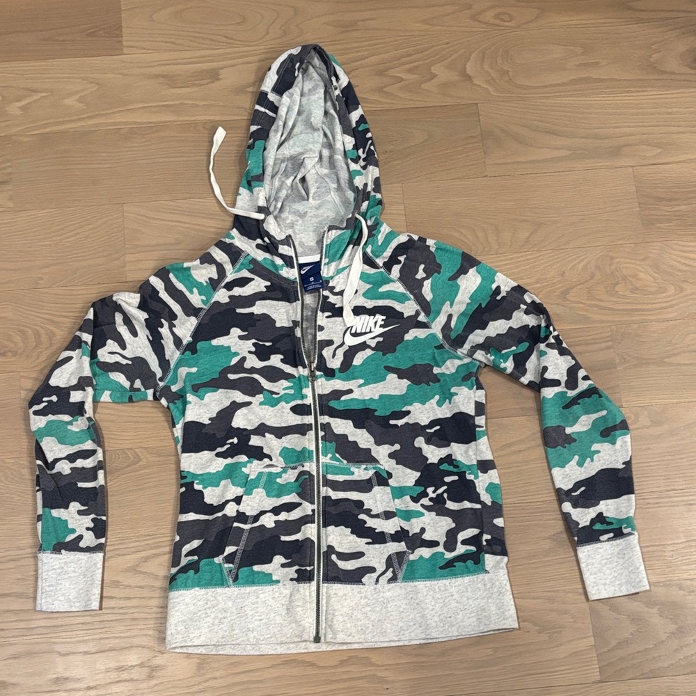 Nike Womens Camo Zip Up Hoodie